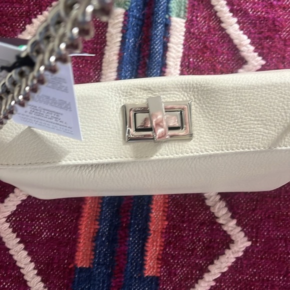 • NWT LEATHER SHOULDER BAG METAL CHAIN IN “LATTE” NEUTRAL CHIC LUXE CROSS BODY• - Picture 4 of 15